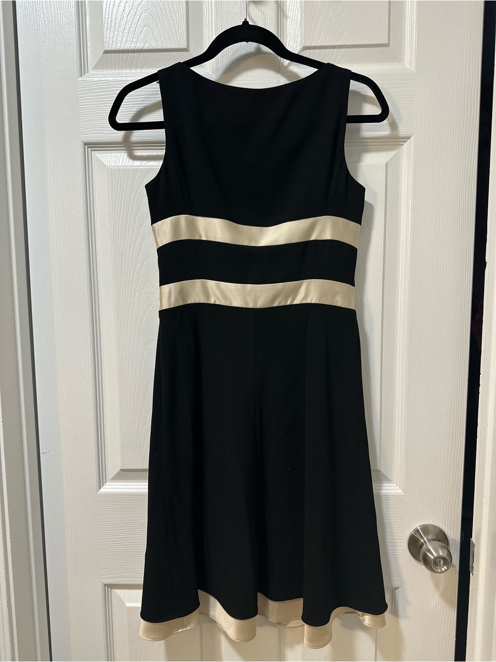 Ann Taylor Petite Black Fit & Flare Dress w/ Satin Bow Detail Size 2P - Picture 5 of 5